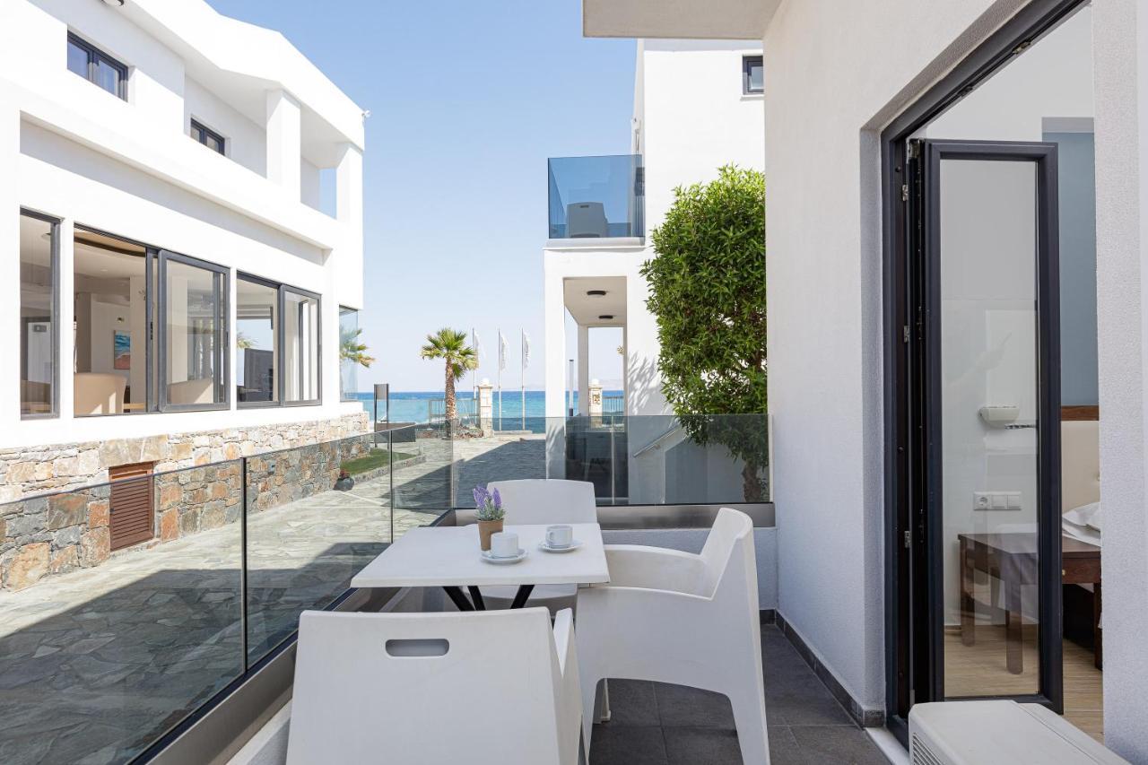 Grand One-Bedroom Apartment Sea View
