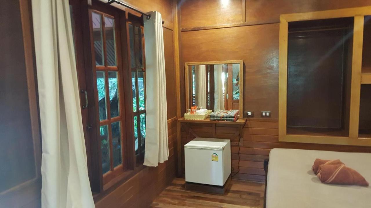 Deluxe Bungalow Sea View AC Room