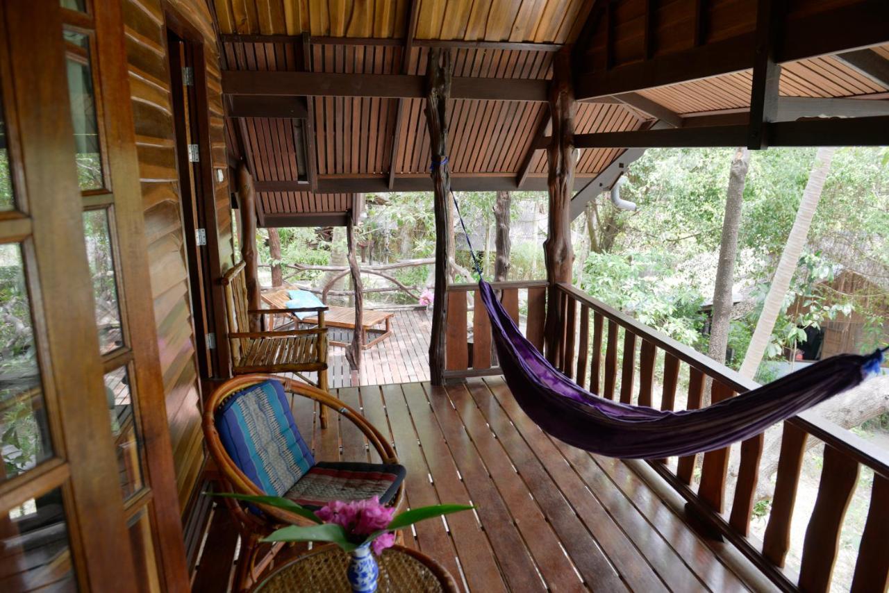 Deluxe Bungalow Sea View AC Room