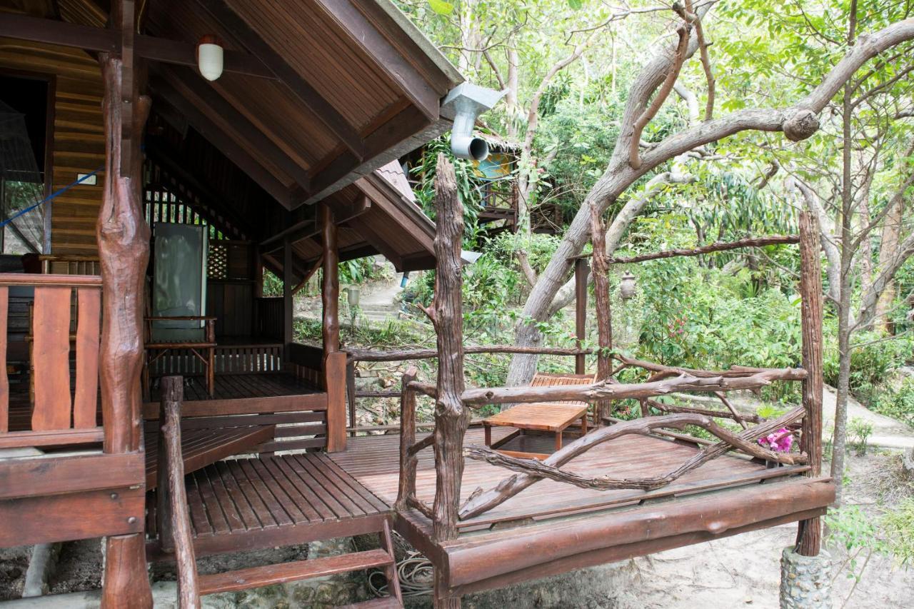 Deluxe Bungalow Sea View AC Room