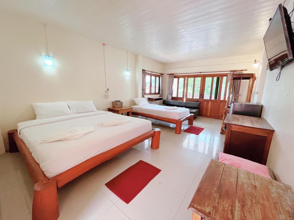 Triple Room Terrace
