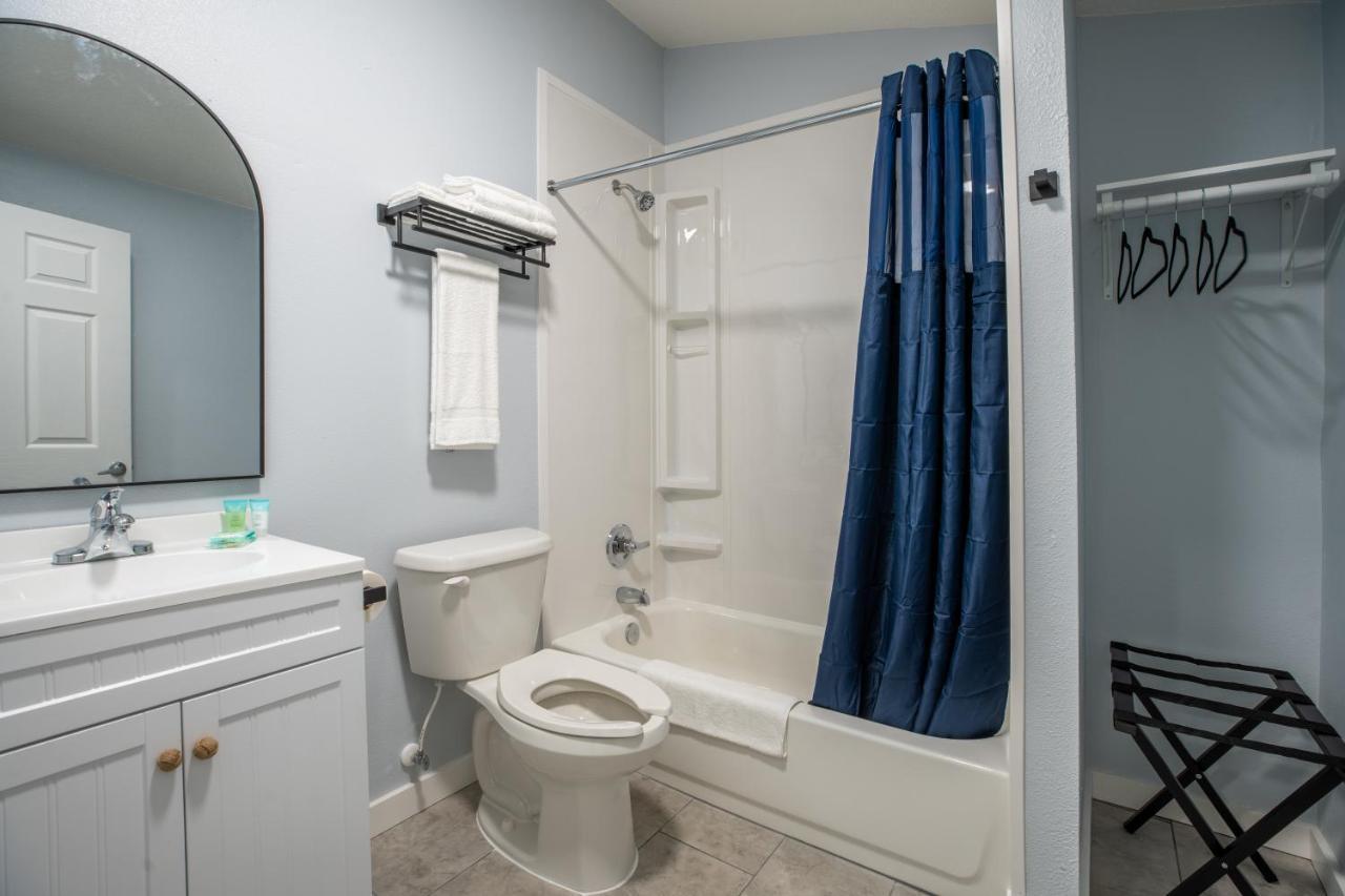 Superior King Suite