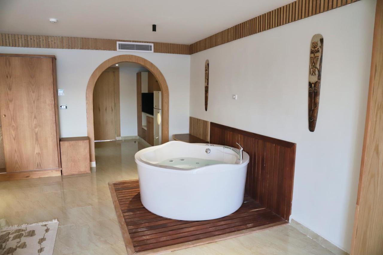 Honey Moon Bungalow