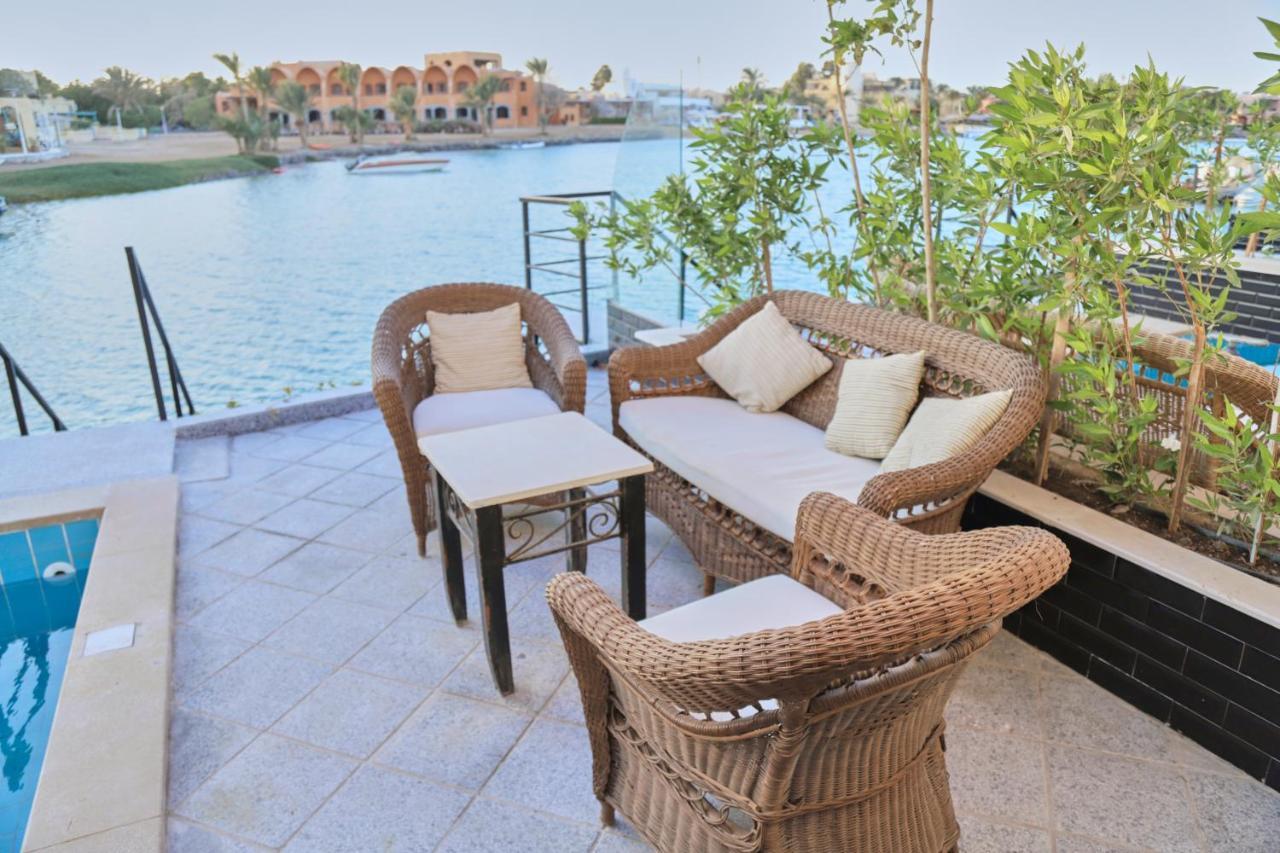 Honey Moon Bungalow