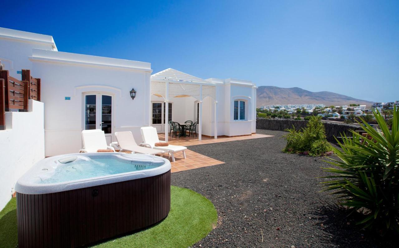 Two-Bedroom Apartment with Hot Tub (1 Adult + 1 Child),1339019378:JPEG