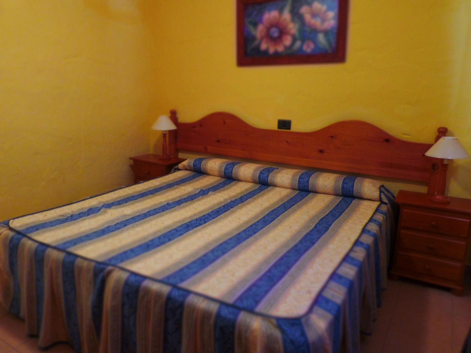 Two-Bedroom Apartment,99834956:JPEG