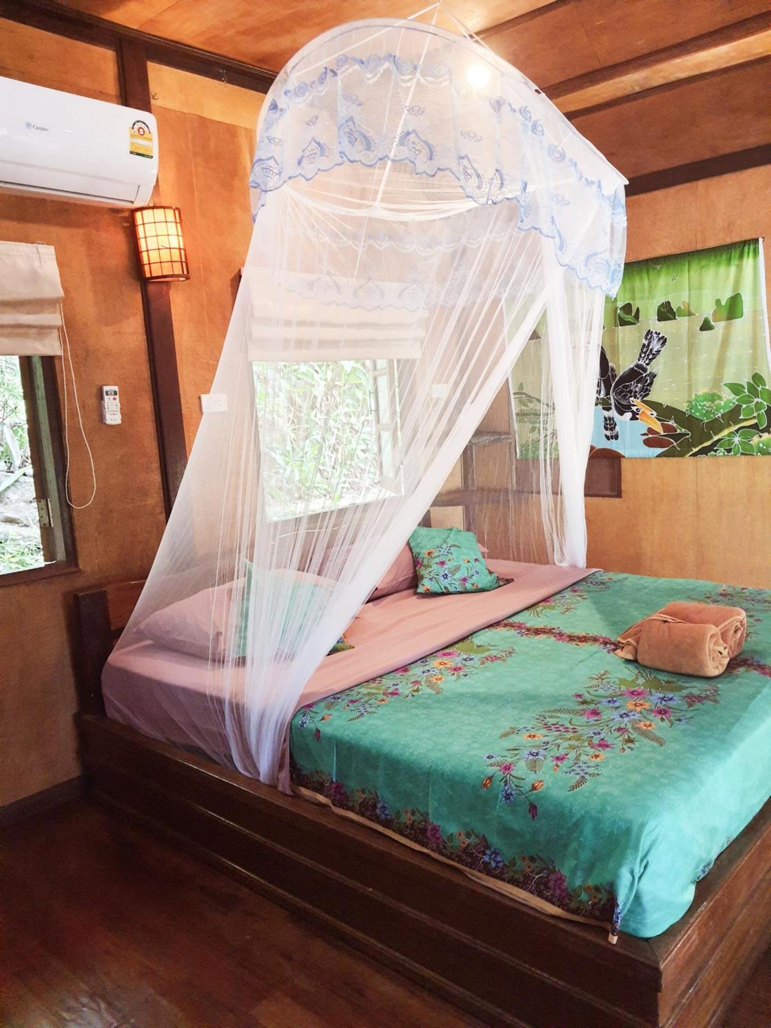 Deluxe Bungalow Sea View AC Room
