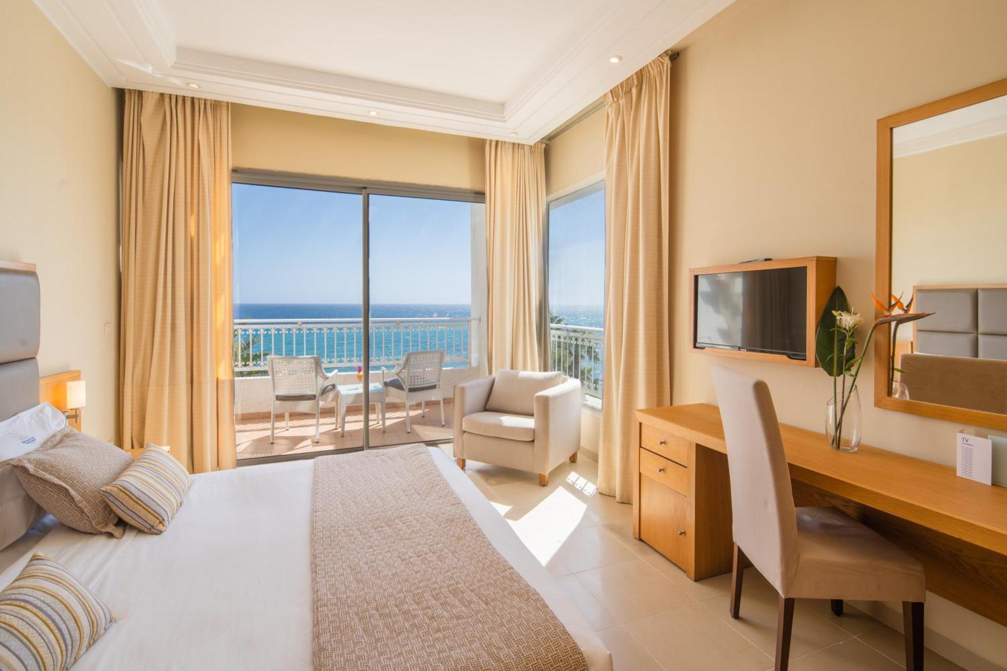 King Suite Sea View