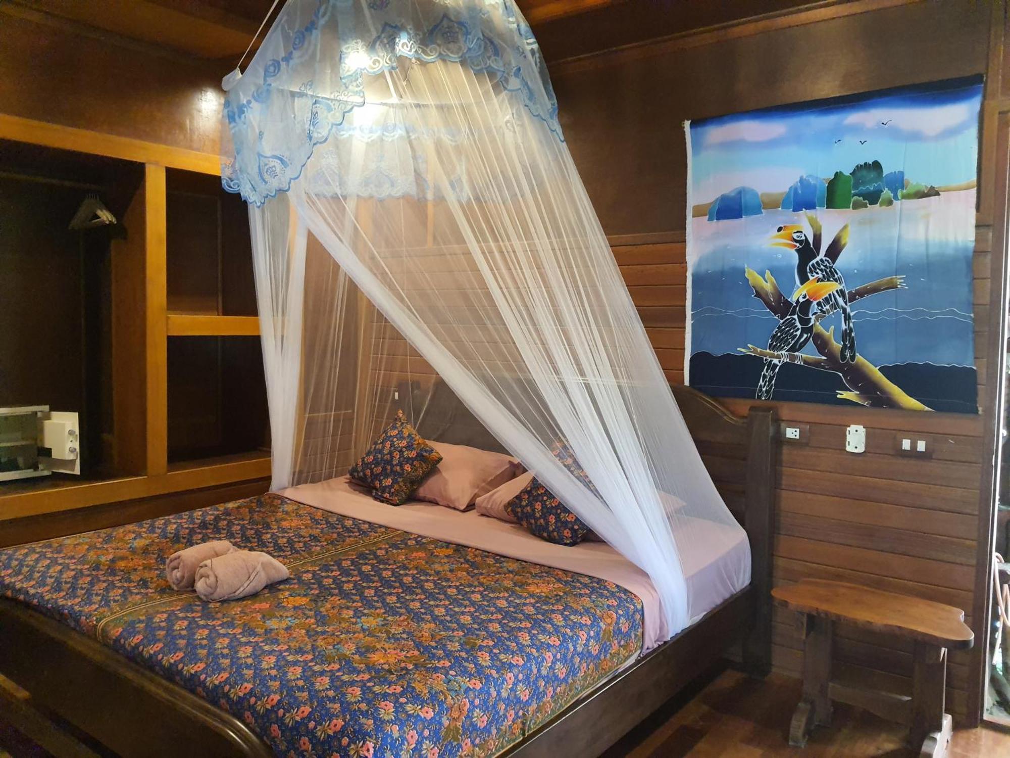 Deluxe Bungalow Sea View AC Room