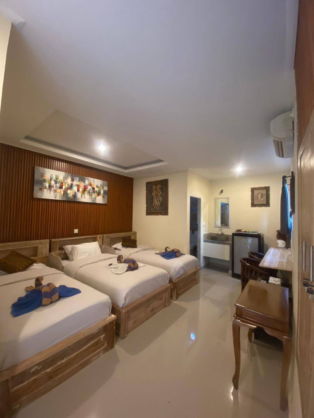 Triple Room with Balcony