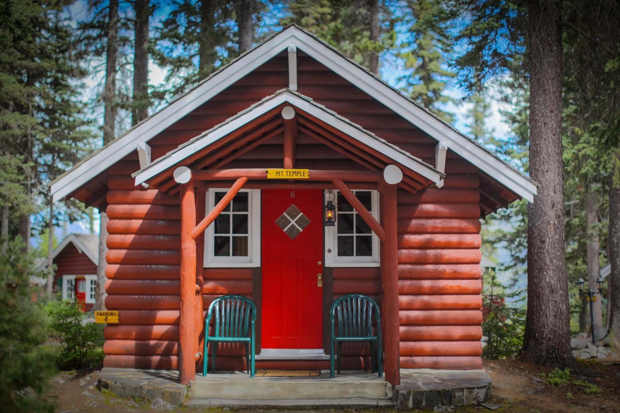 Bungalow with Patio