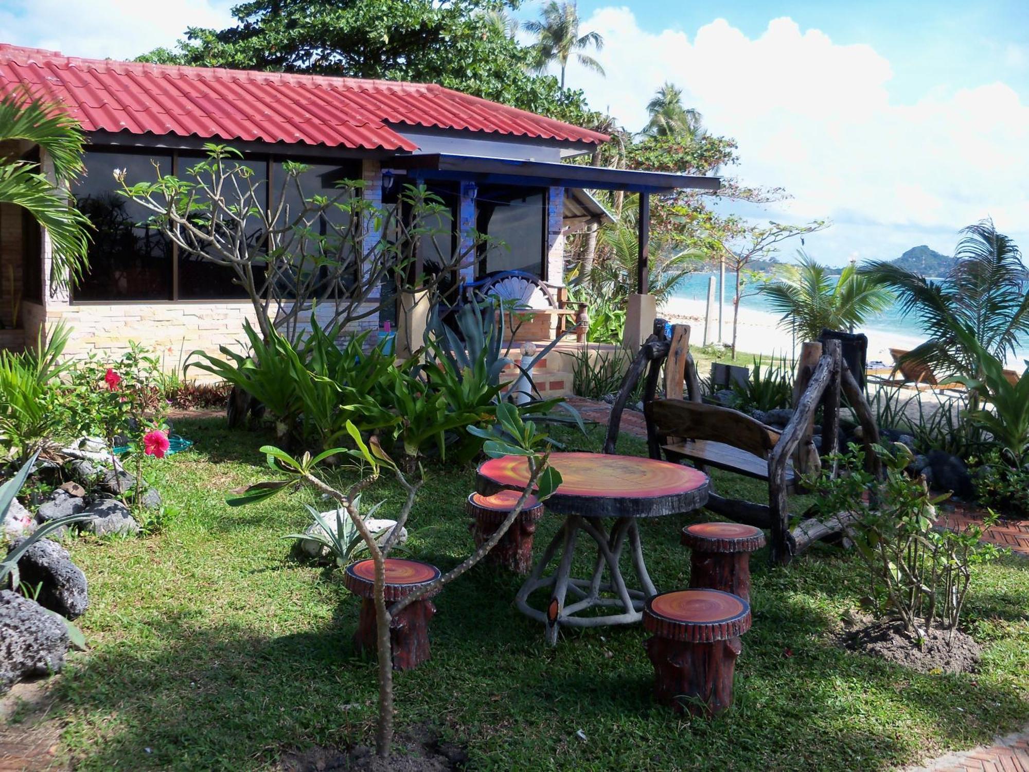 Bungalow Beach Front