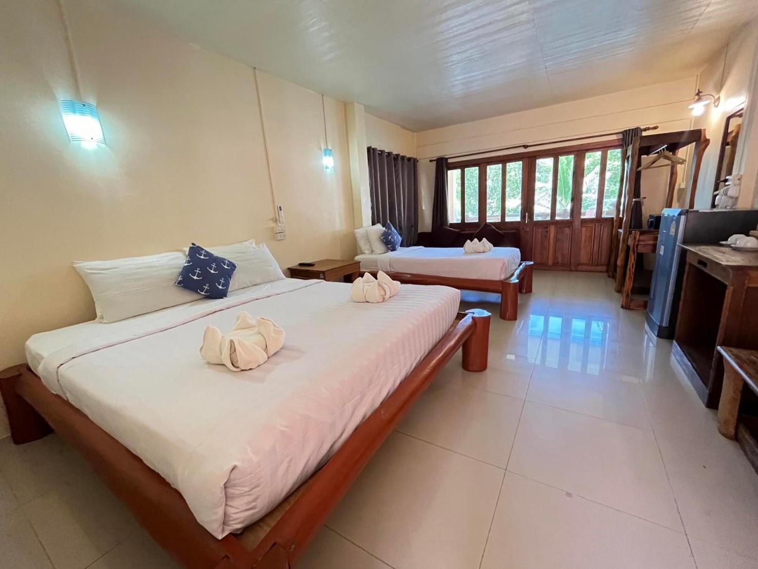 Triple Room Terrace