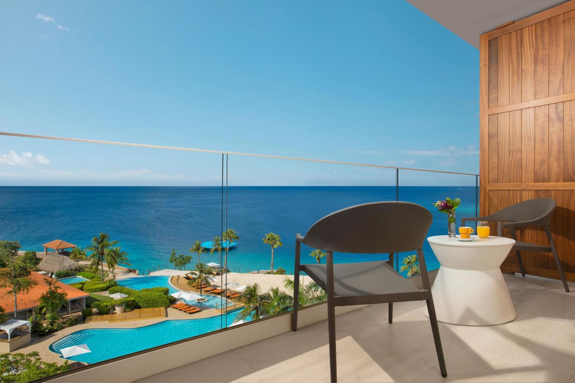 Deluxe Pool View Double