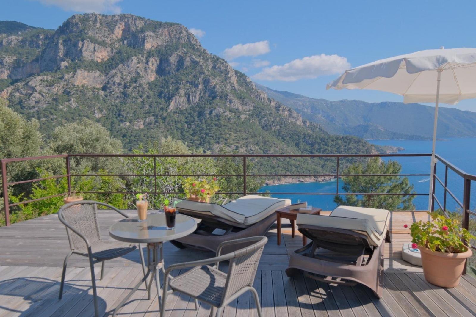 Bungalow Roof Terrace & Sea View
