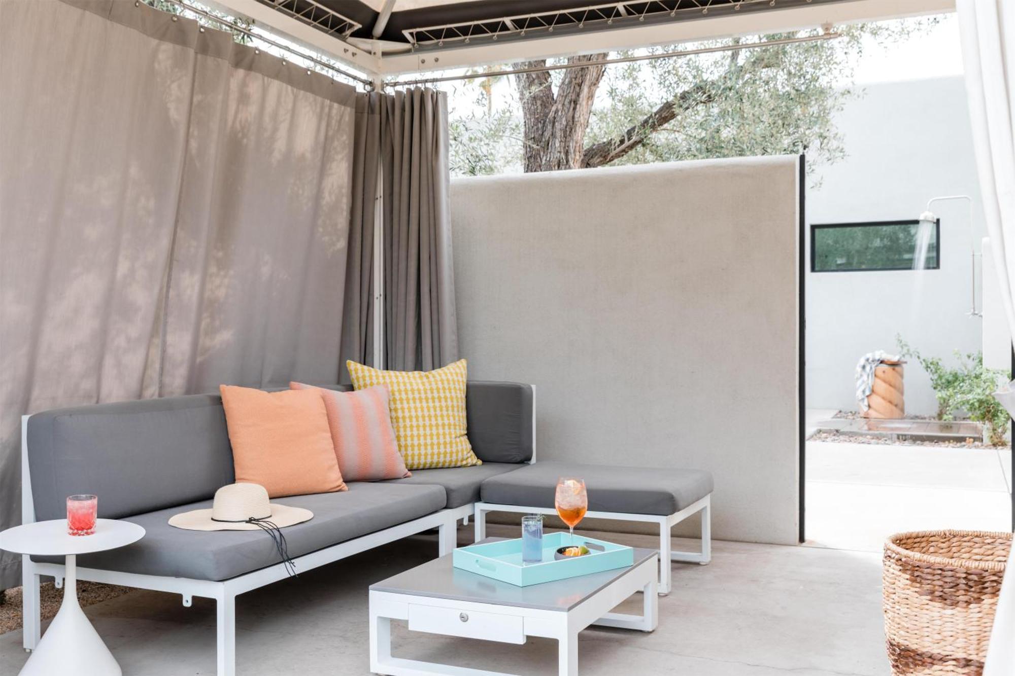 Studio Suite Cabana