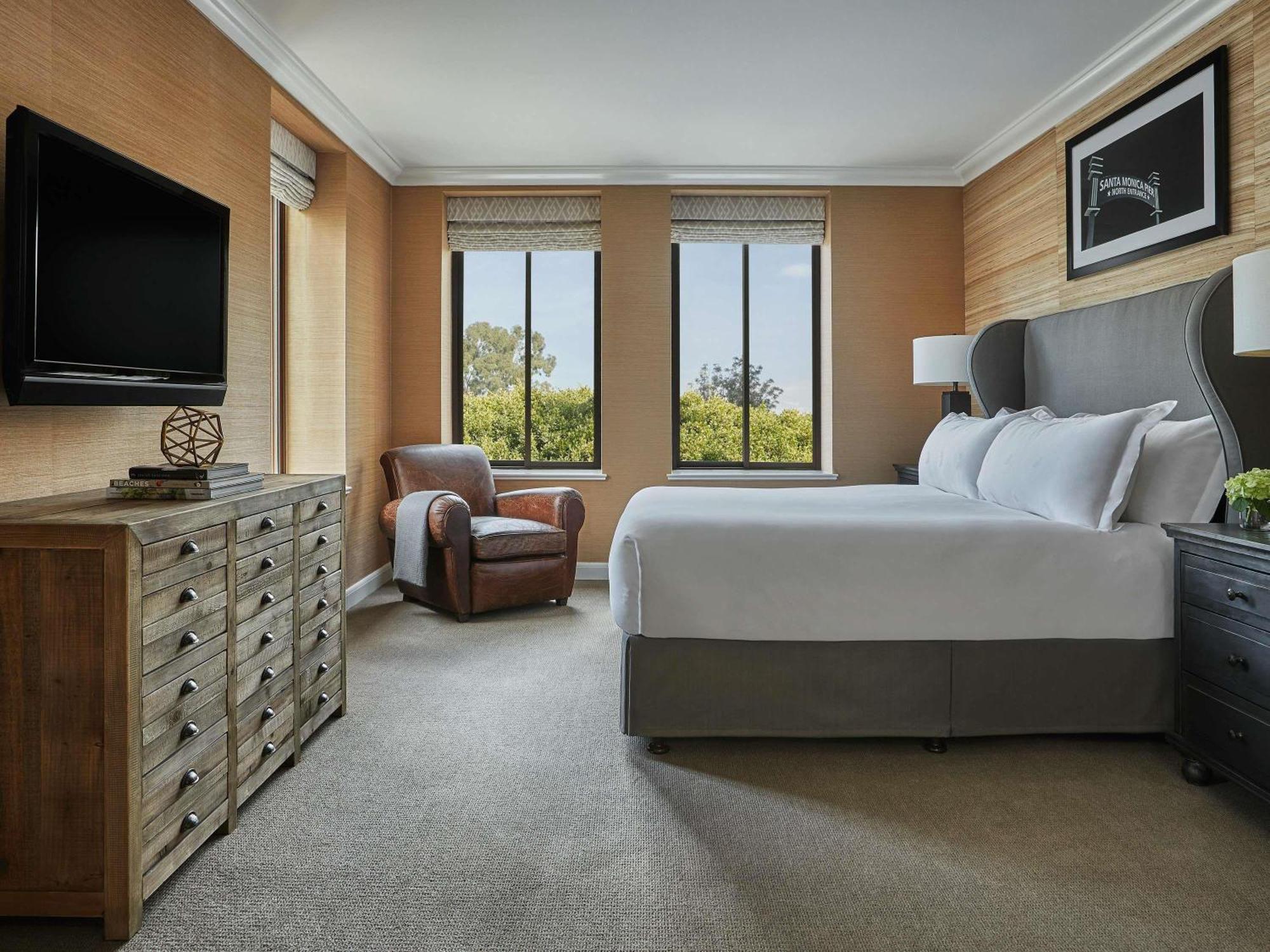One-Bedroom King Suite,1717027153:JPEG