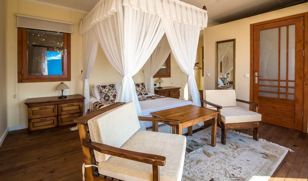 Deluxe Double Bungalow Sea View