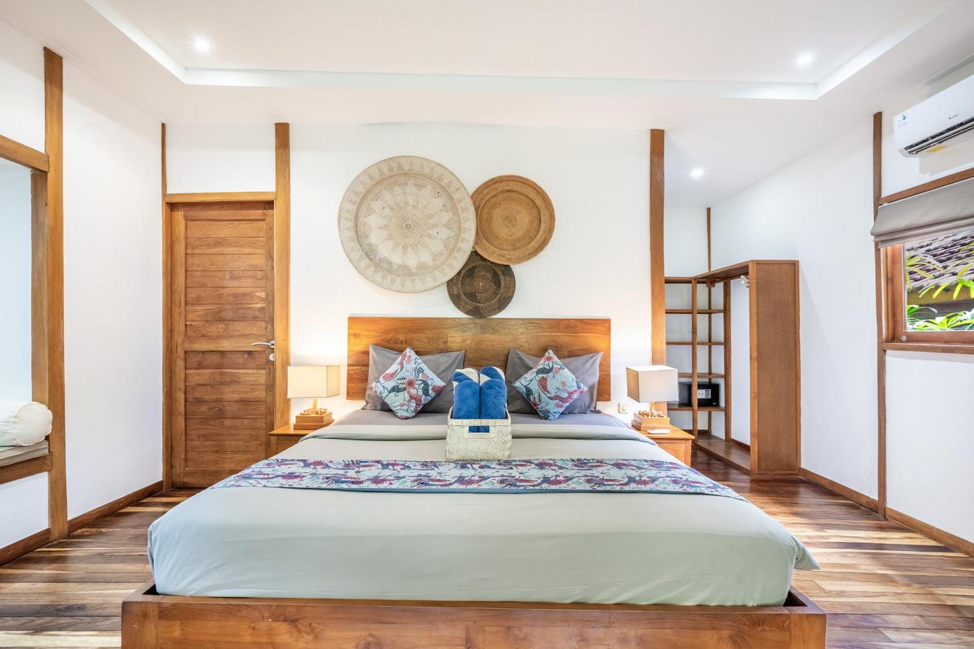 One-Bedroom Bungalow