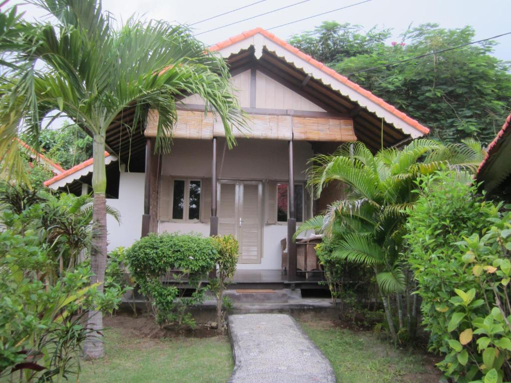 One-Bedroom Bungalow Garden View