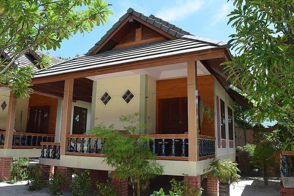 Deluxe Double Room with Garden View
