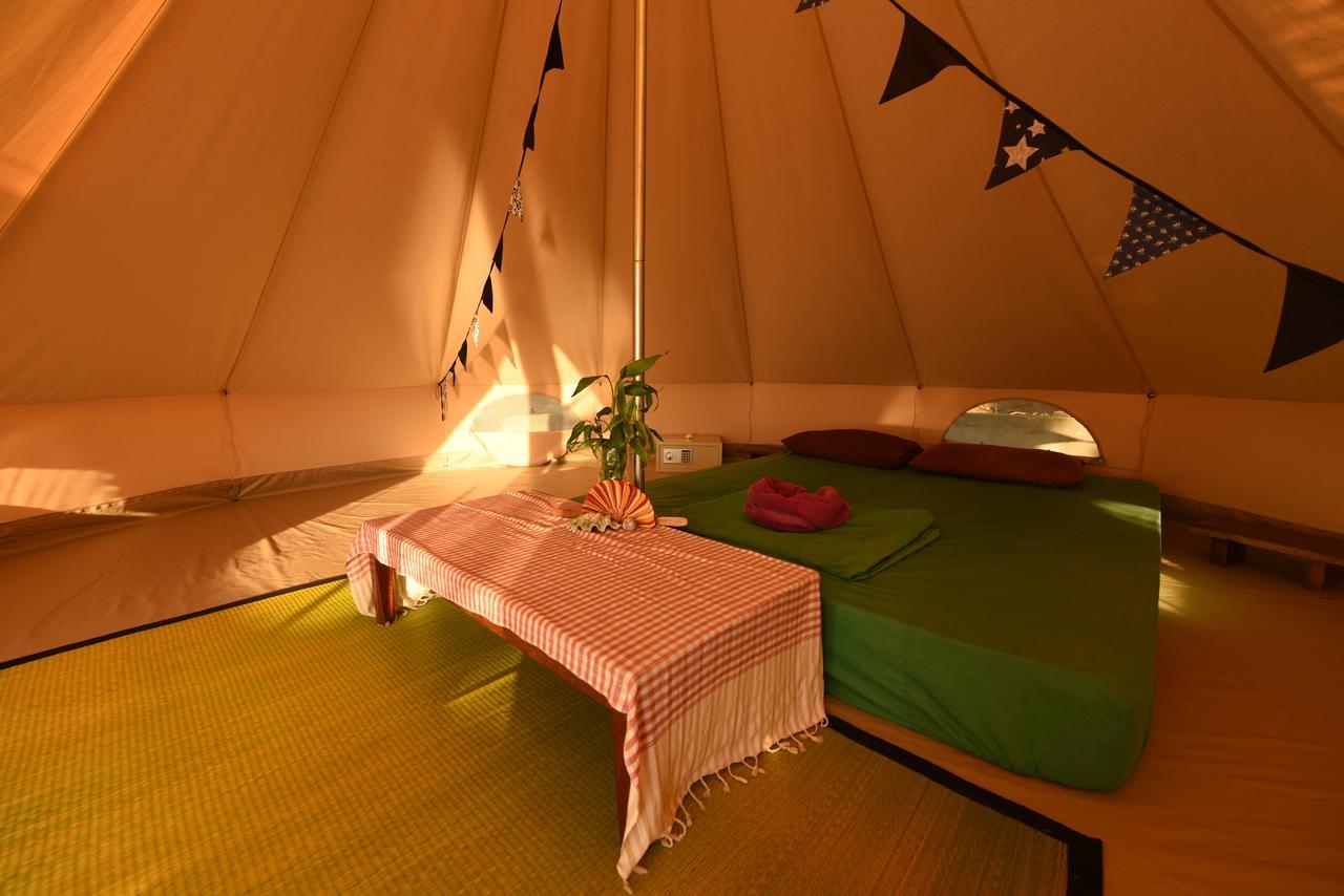 Tent with sea view