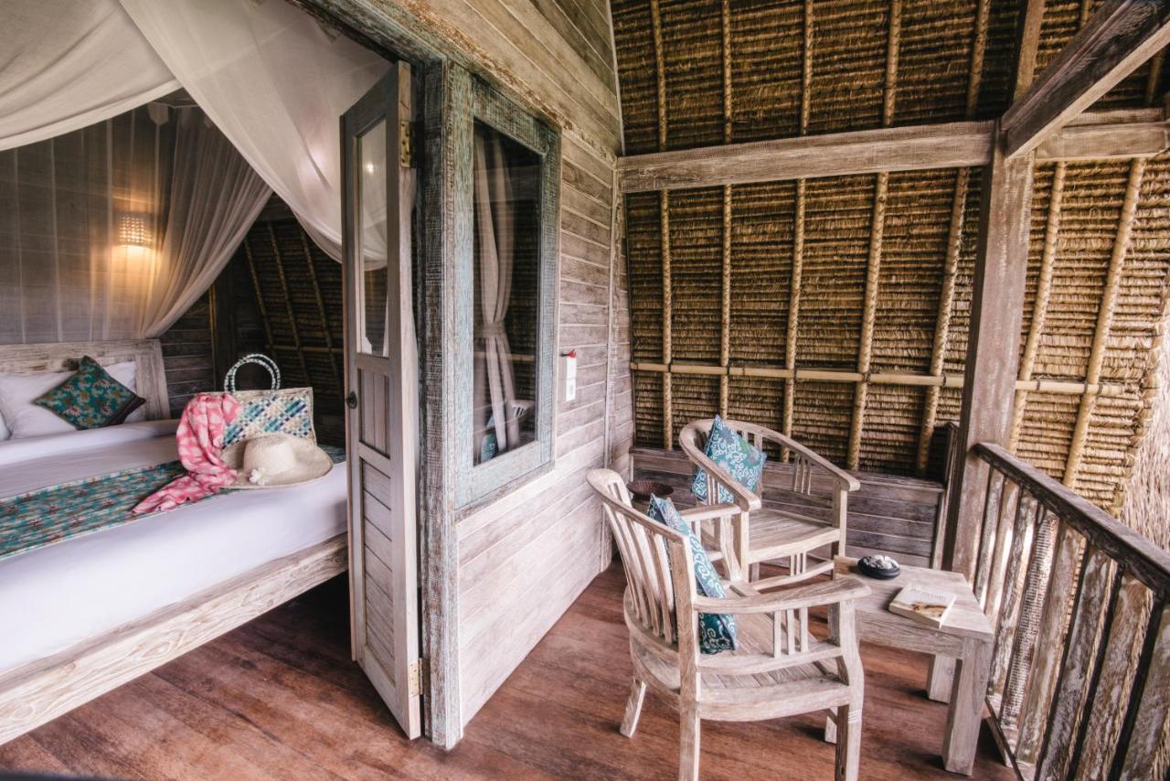 Standard Huts Garden View