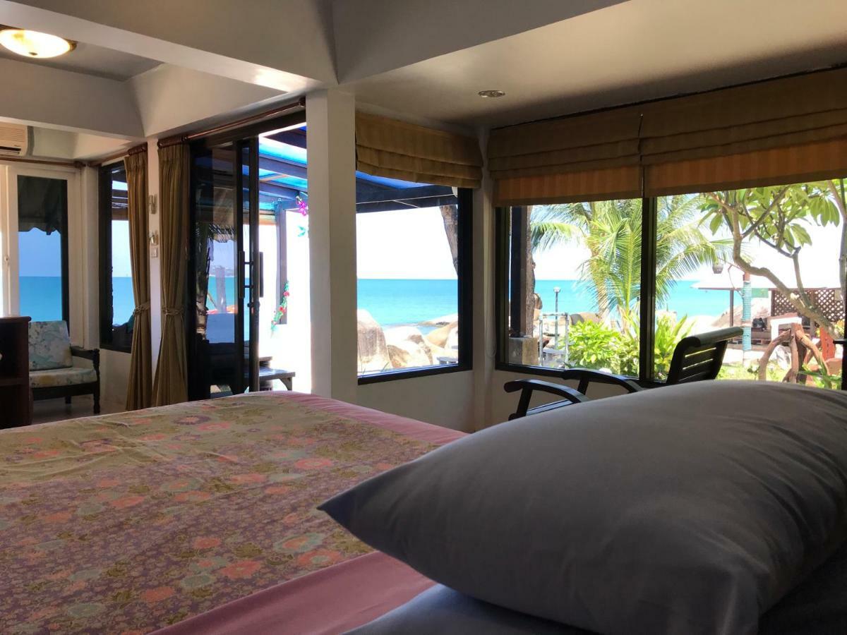 Bungalow Beach Front