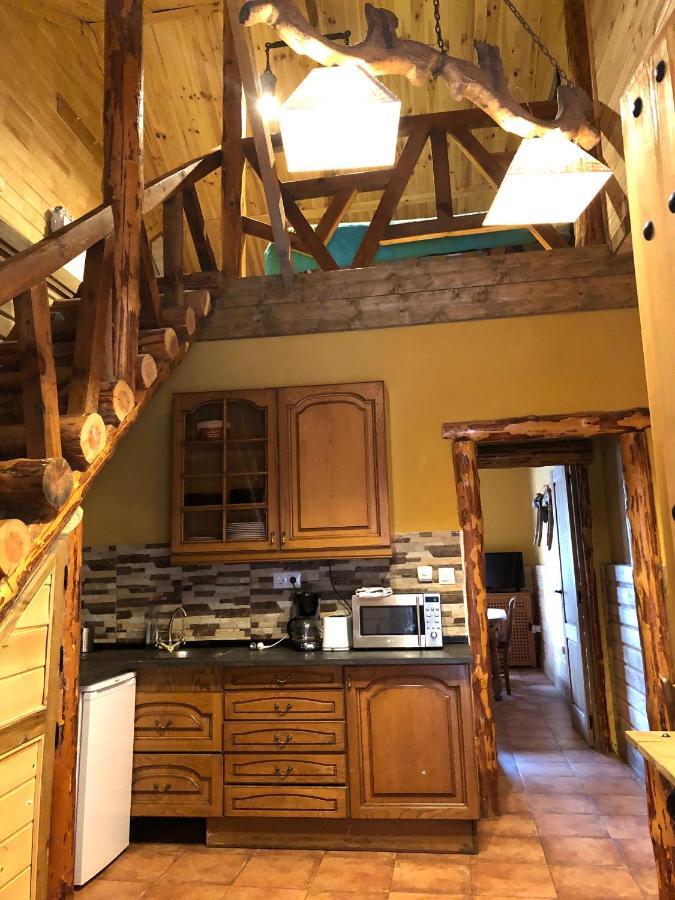 Rural house,962848573:JPEG