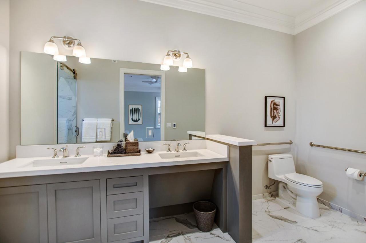 Superior King Suite