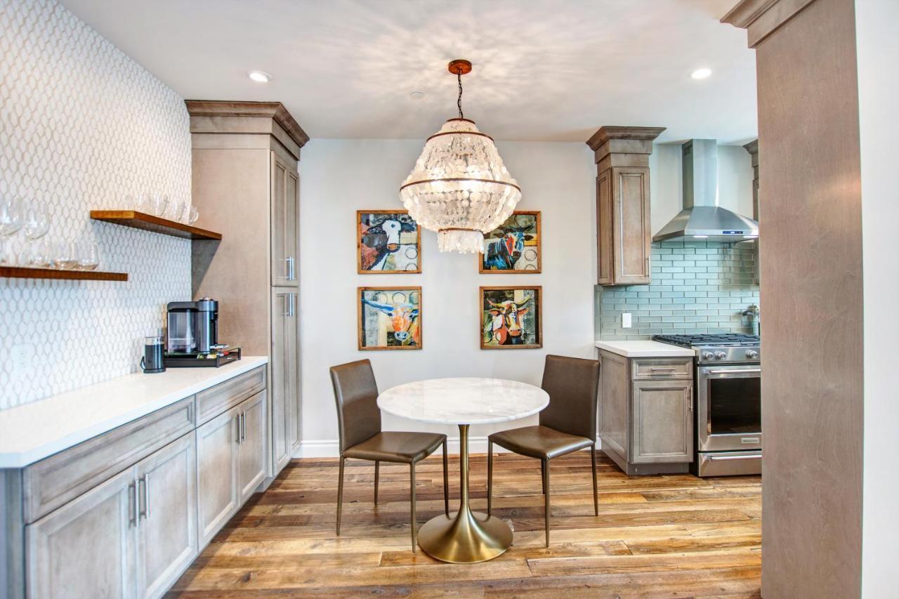 Superior King Suite