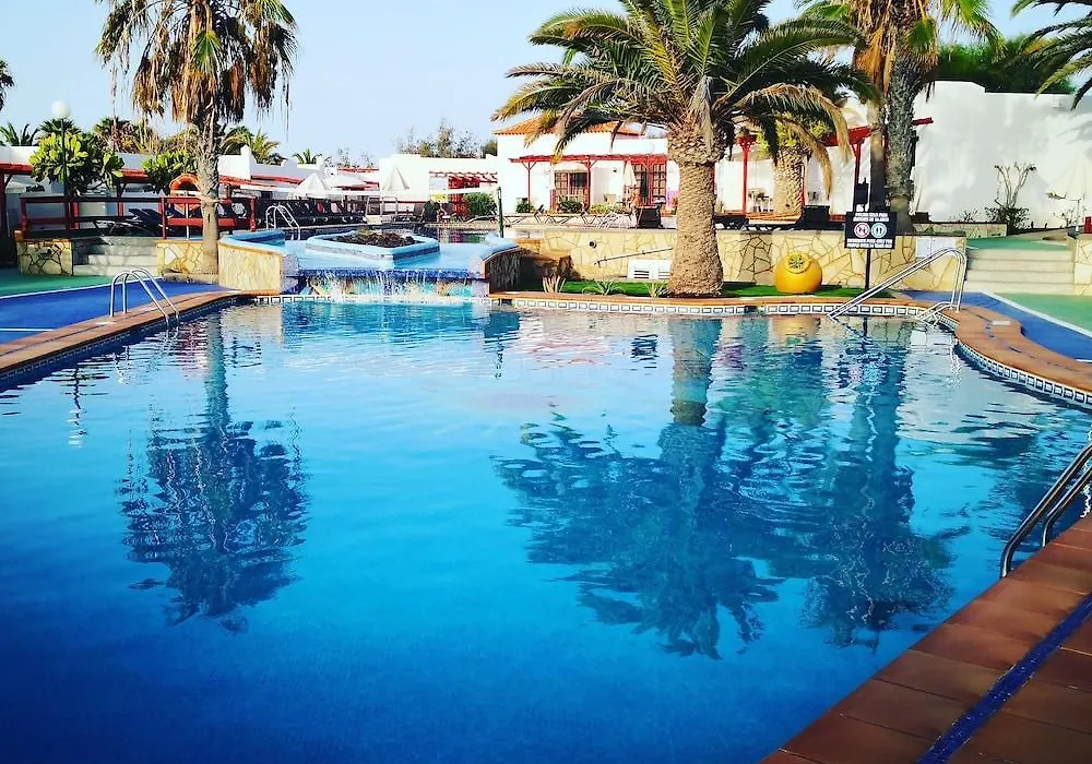 Bungalows Castillo Club Lake-1