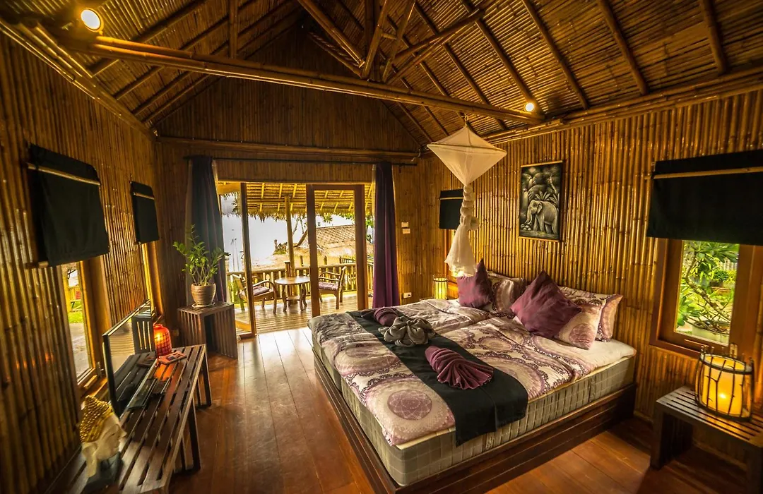 Lazy Days Bungalows-1