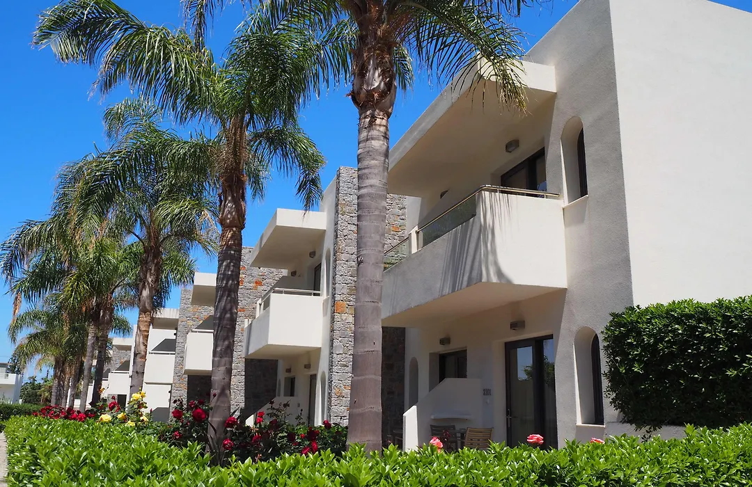 Cooee Kyknos Beach Hotel & Bungalows-1
