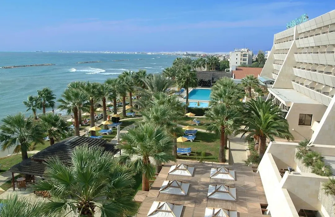Palm Beach Hotel & Bungalows-1