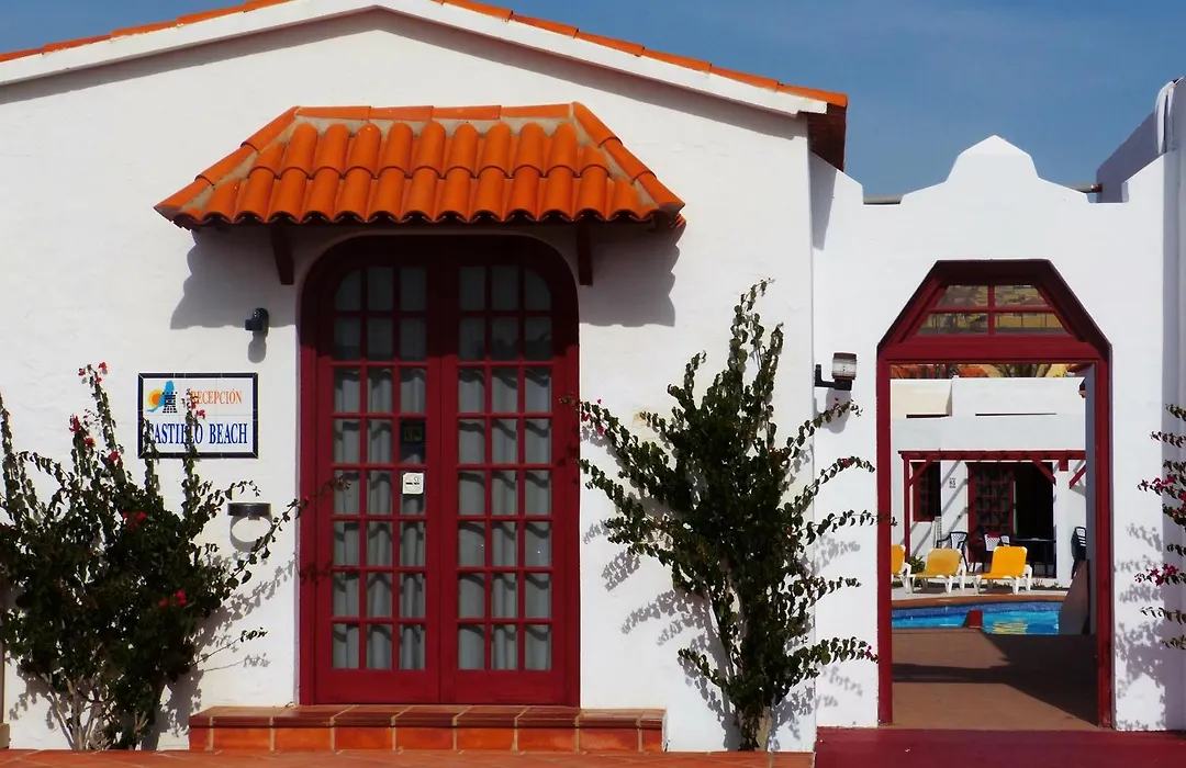Bungalows Castillo Beach-1