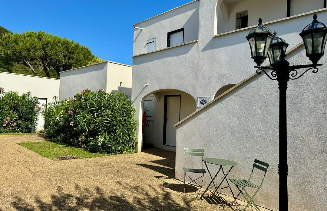 Beach Cannes Bungalows - Holiday Apartments Near Cannes-1