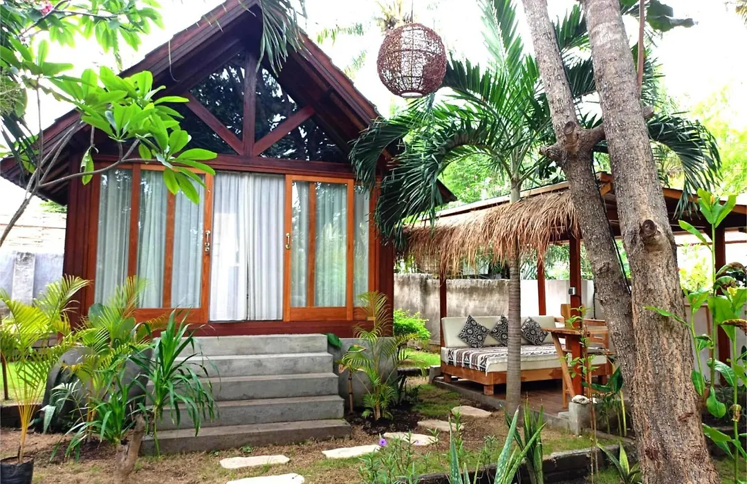 Bintang Tiga Bungalows Gili Air-1