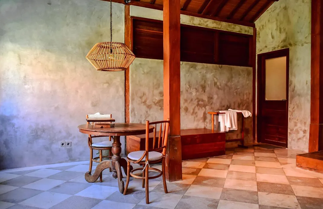 Zin Berawa Villas & Bungalows-1