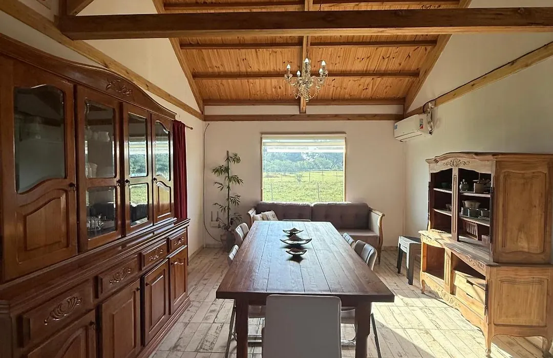 Casa en Colón - Piscina, verde y confort-1