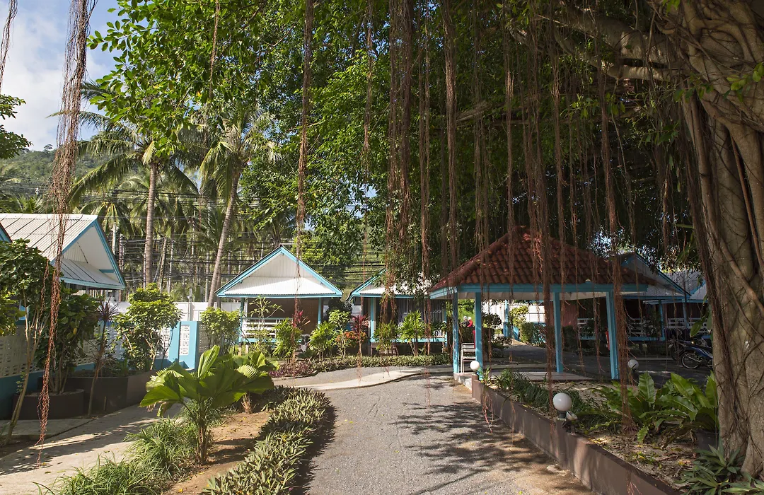 Blu' Beach Bungalows-1