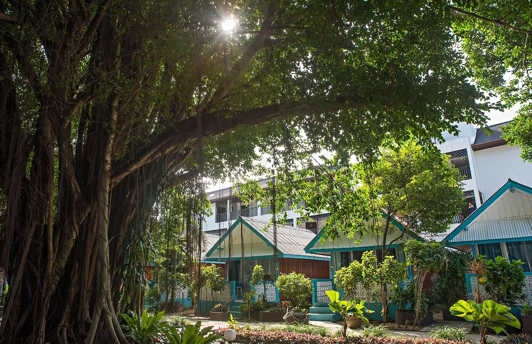 Blu' Beach Bungalows-1