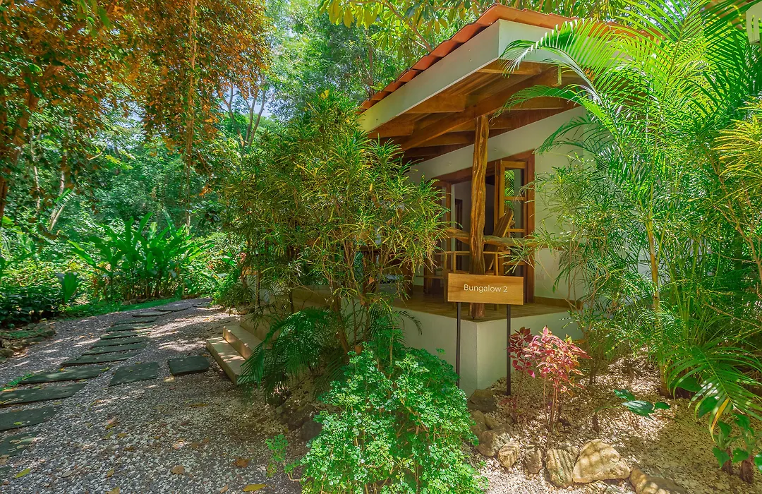 Makanas Beach Bungalows-1