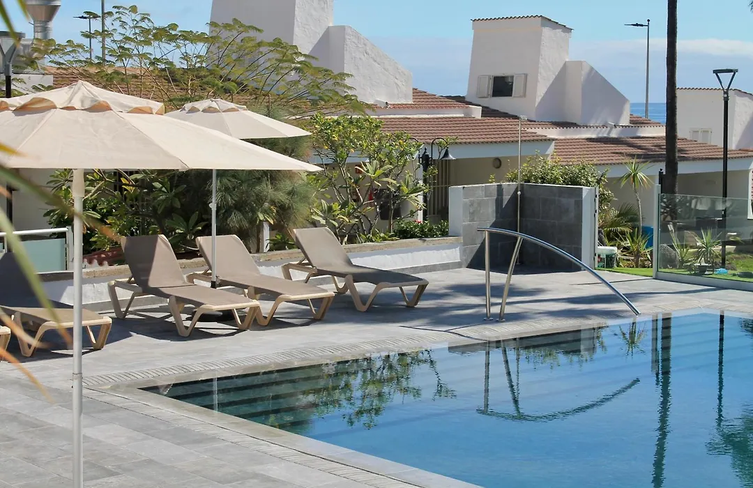 Makai Bungalows-1