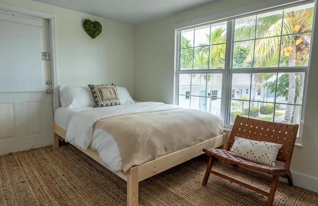 Seahorse Beach Bungalows-1