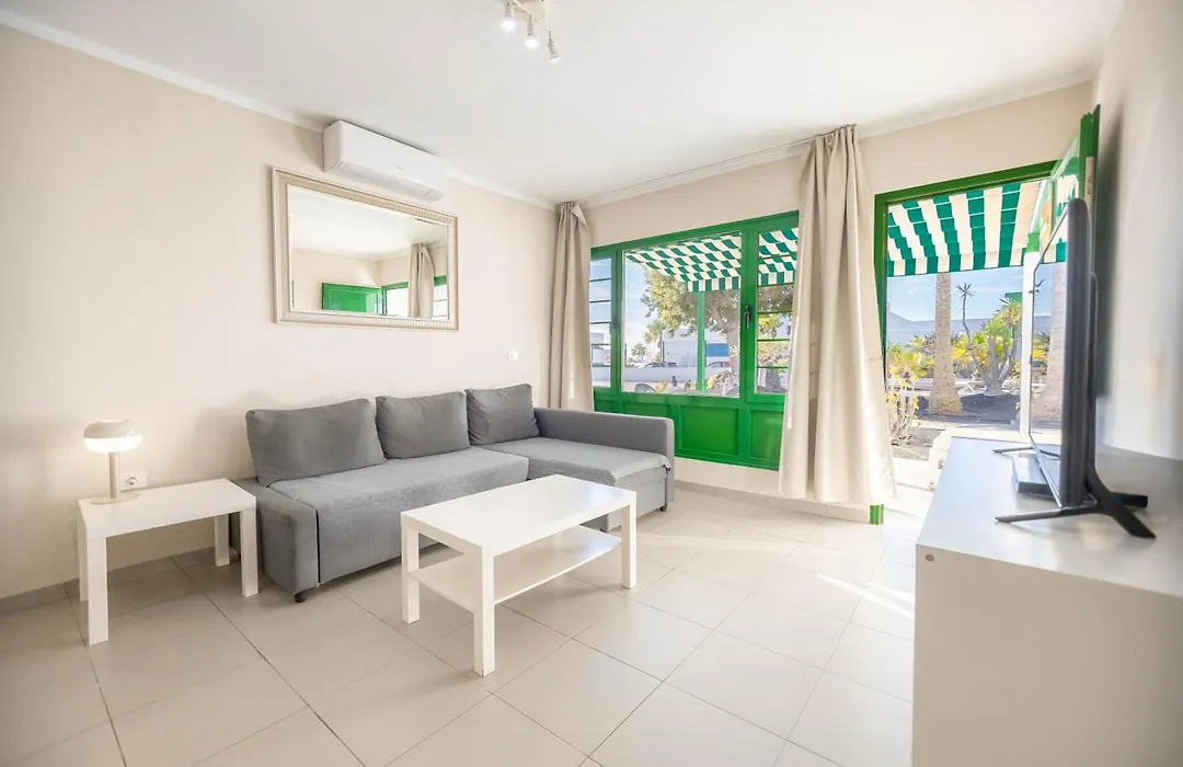 Bandama 14! 2 Bedroom Newly Renovated Bungalow, Los Pocillos, Puerto Del Carmen.-1