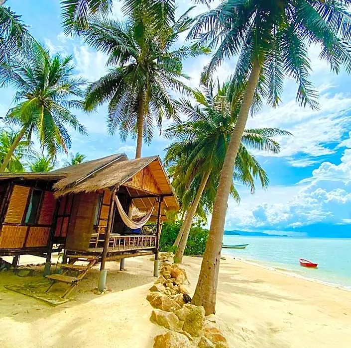 Castaway Beach Bungalows-1