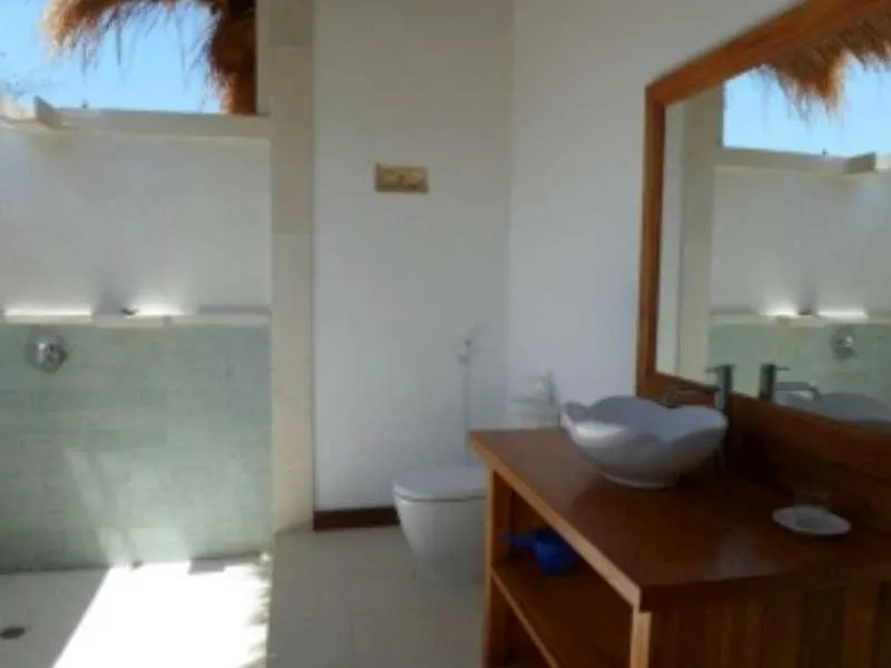 Sunia Loka Bungalows & Dive Center-1