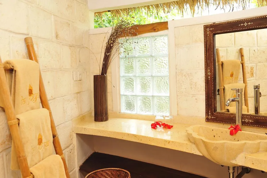 La Joya Villa And Bungalows-1
