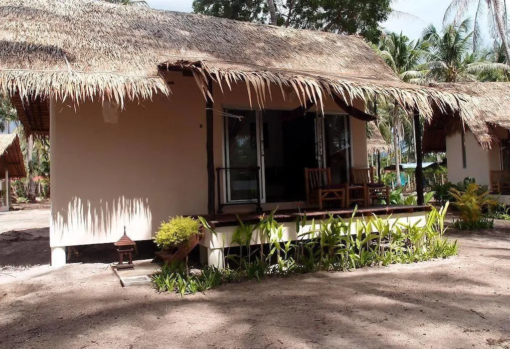 Angkana Hotel Bungalows-1